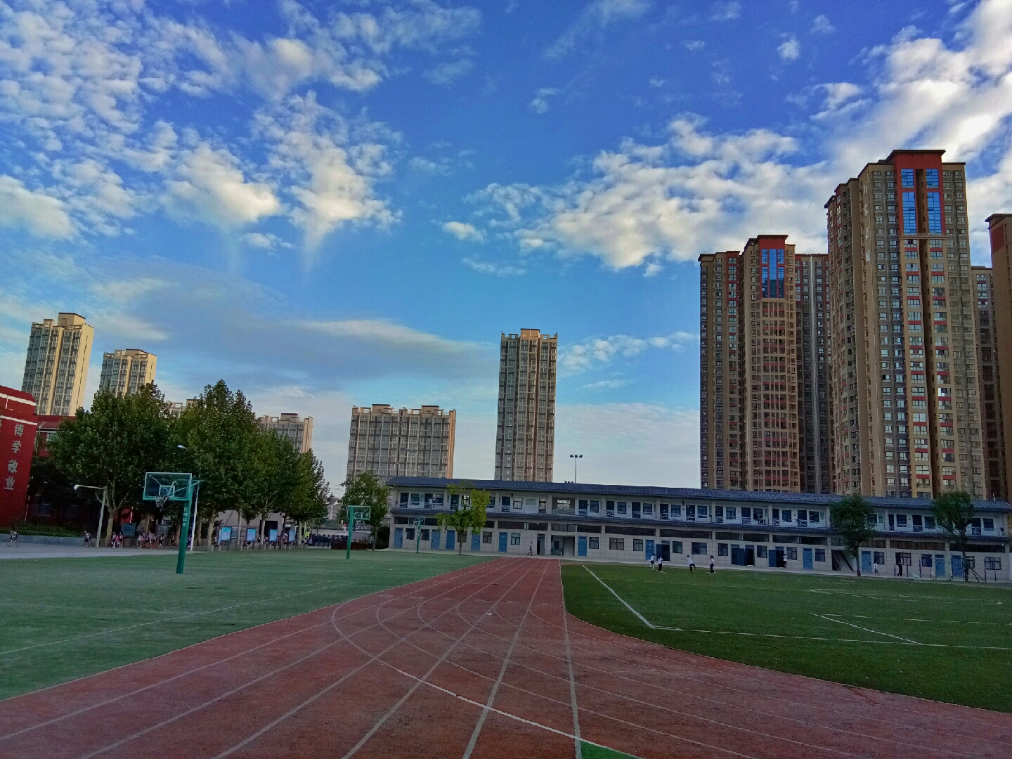 美丽的校园――长庆未央湖学校