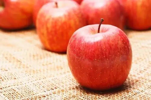 上火喉咙痛,这些水果就能帮你