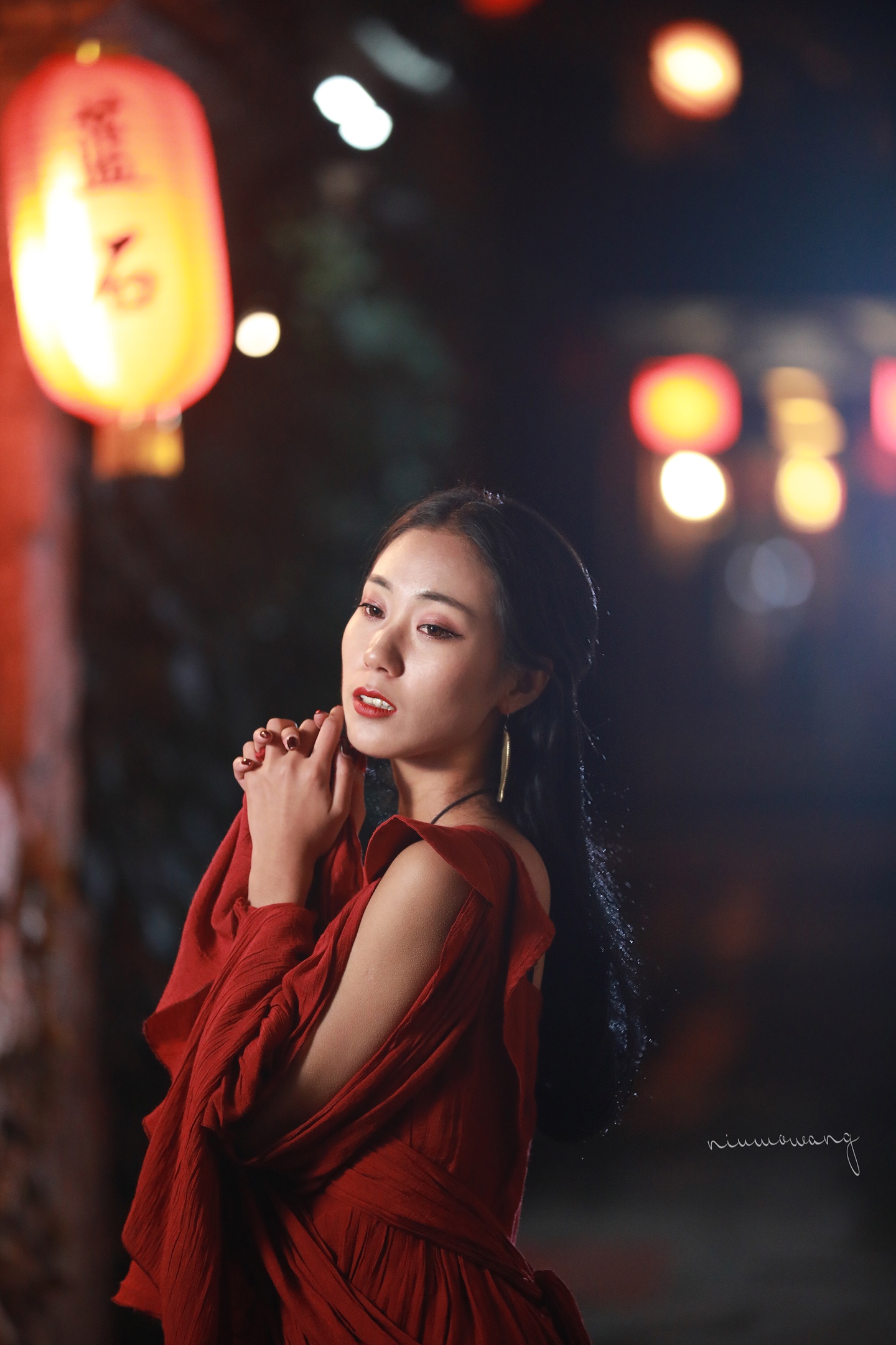 人在灯火阑珊处