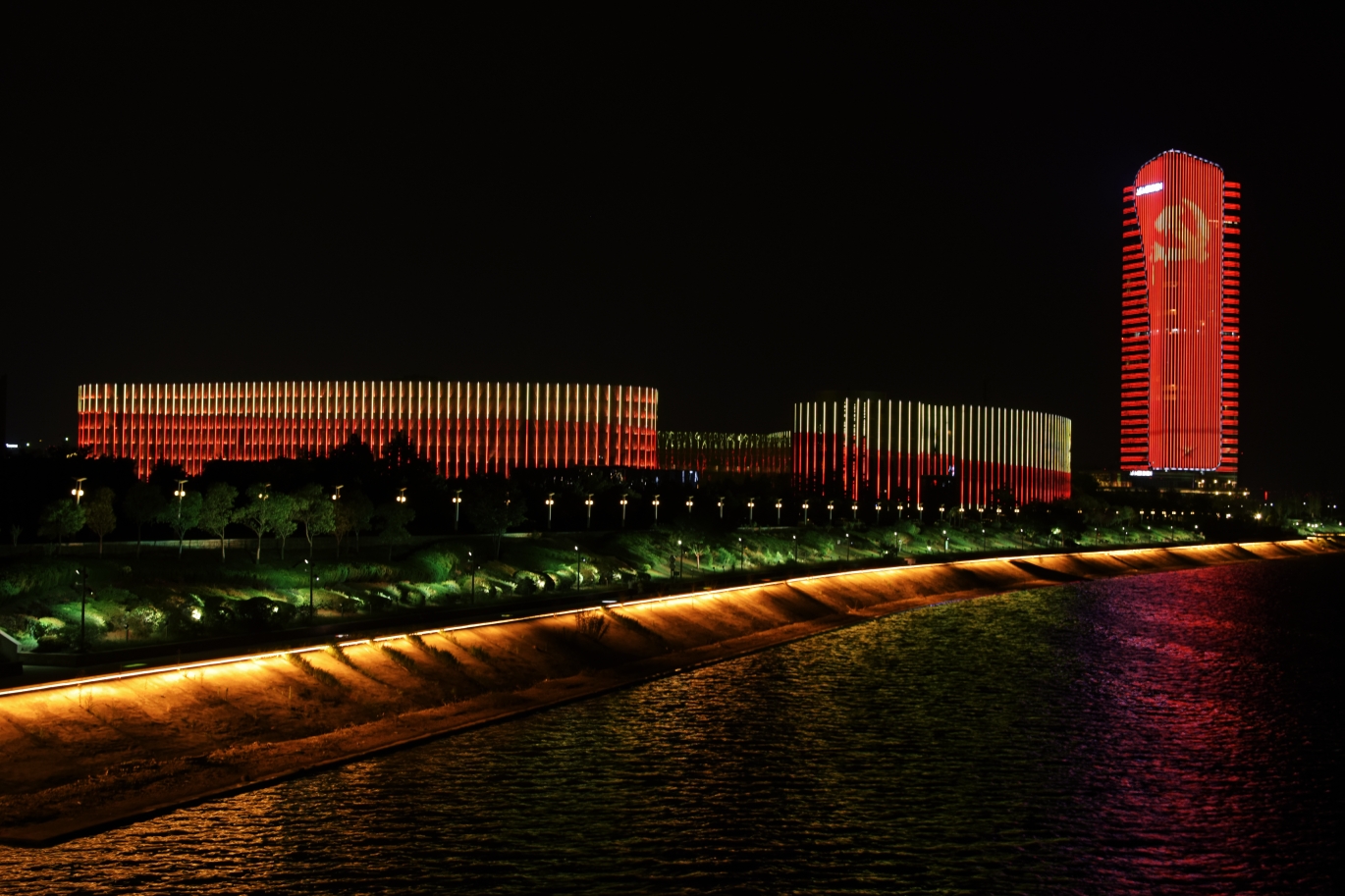 西安浐灞生态区夜景