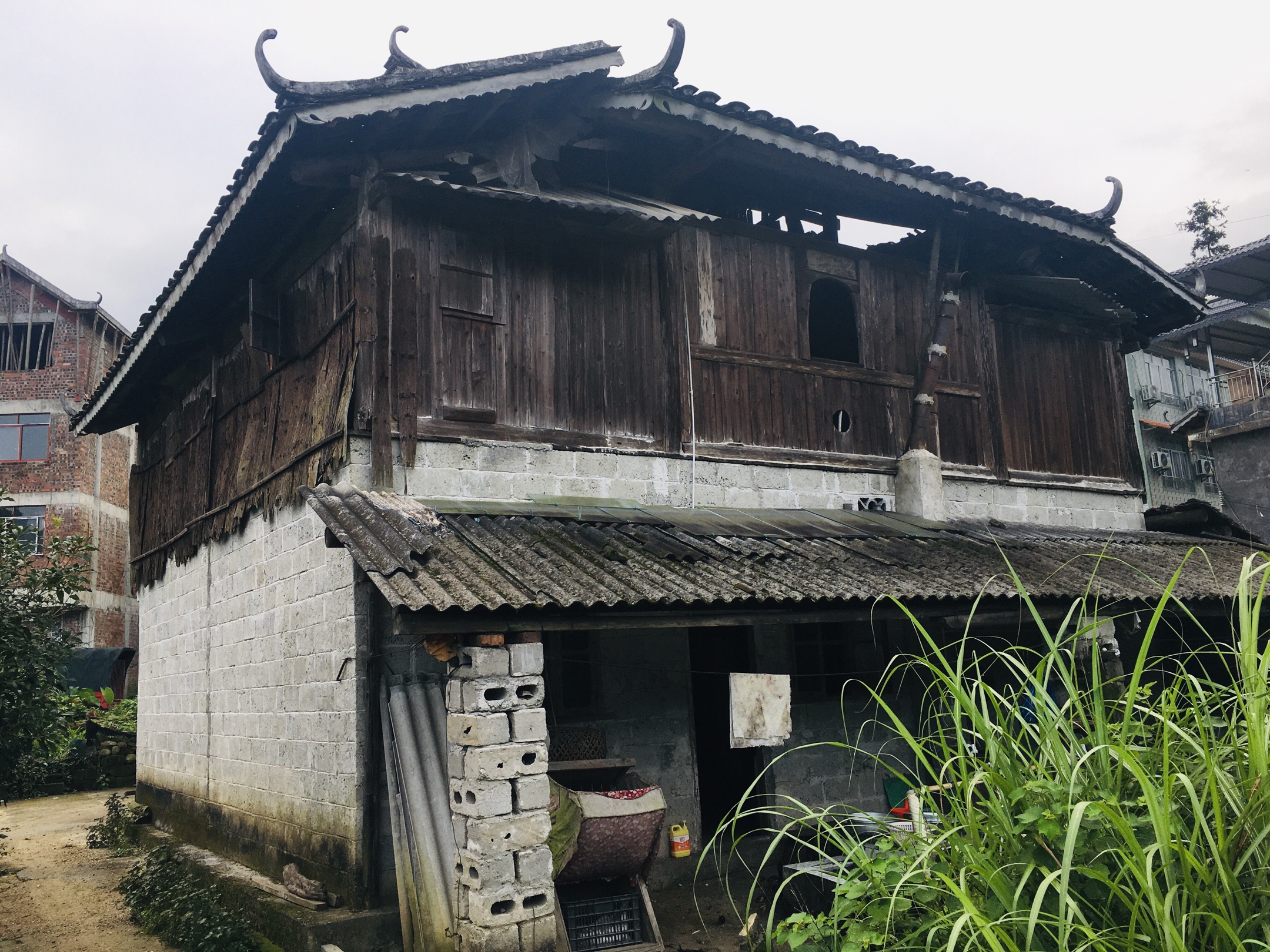 融水雨卜小潘木屋图片