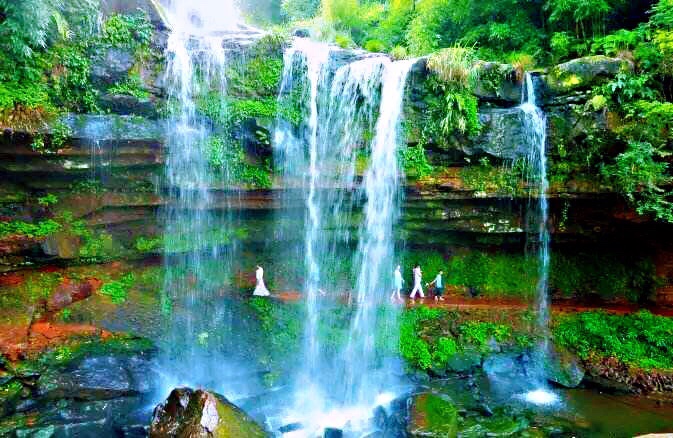 蜀南竹海之七彩飞瀑