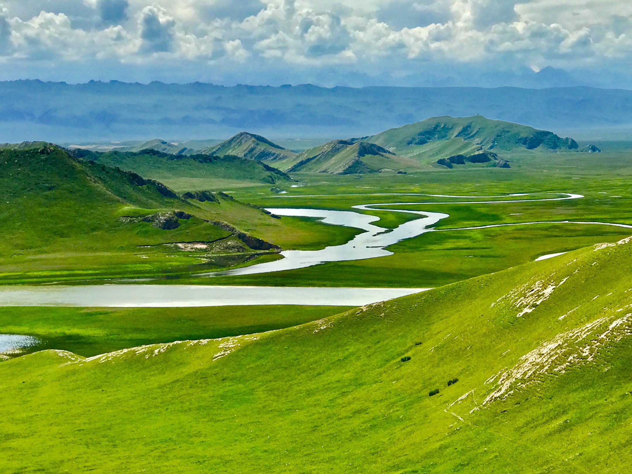 新疆巴音布鲁克大草原,九曲十八弯.2019年手机随拍一一之20.