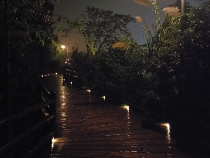 晚上散步的诗句,夏天晚上散步的诗句,晚上散步句子_大山谷图库