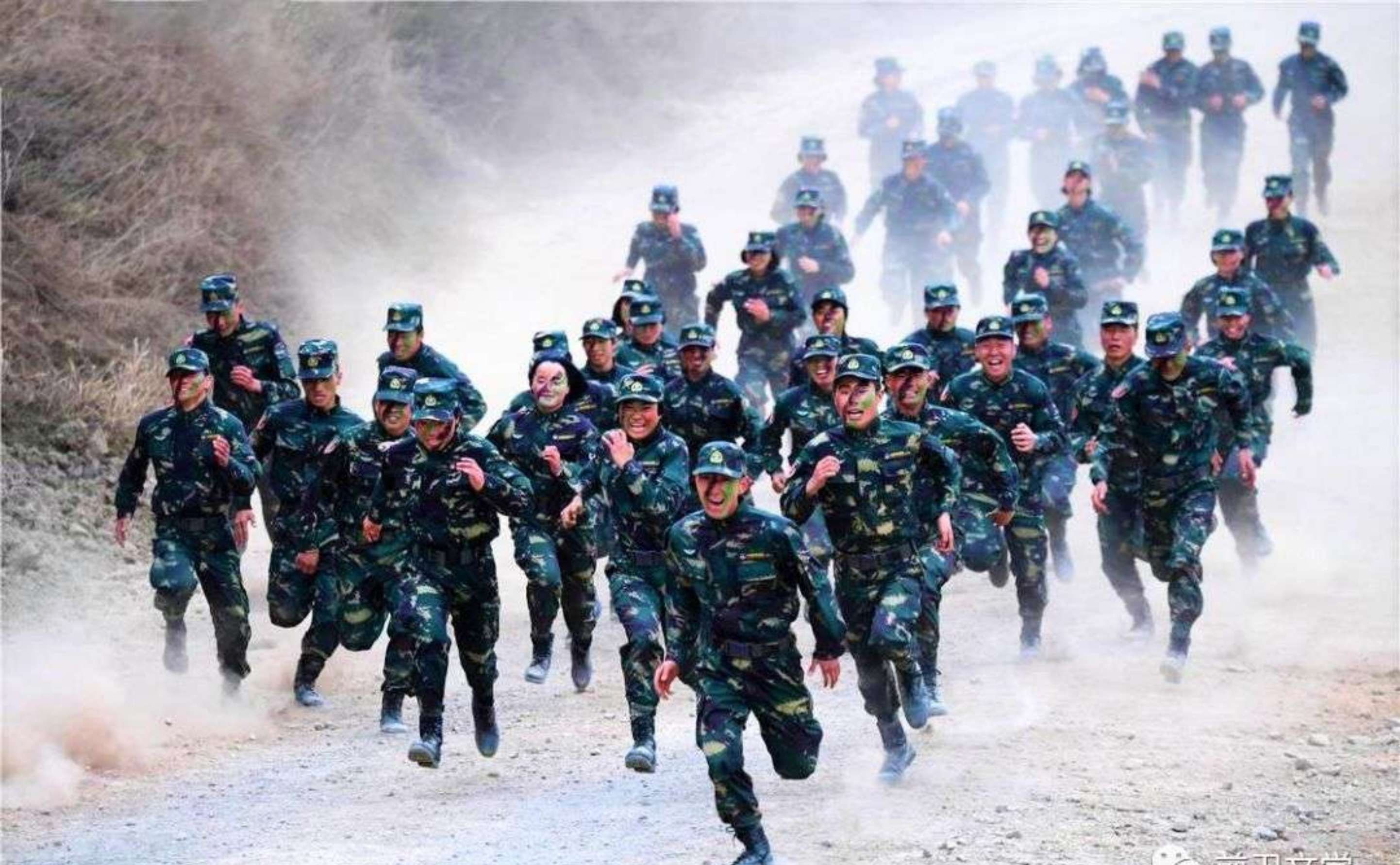 一切都会成为记忆 成为历史 但是对于一个人 却很难忘记他当兵的日夜