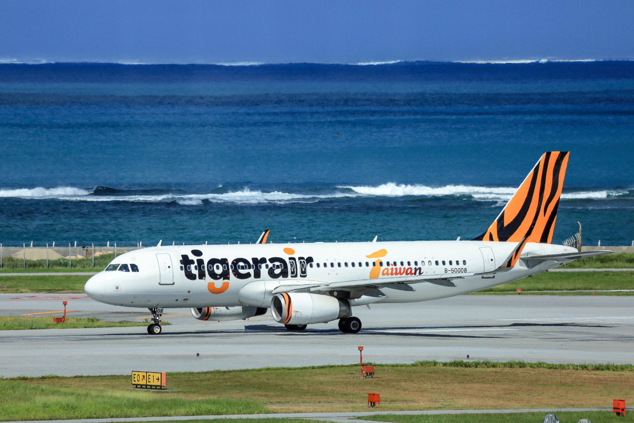 jta日本越洋航空公司波音737-800型客机.