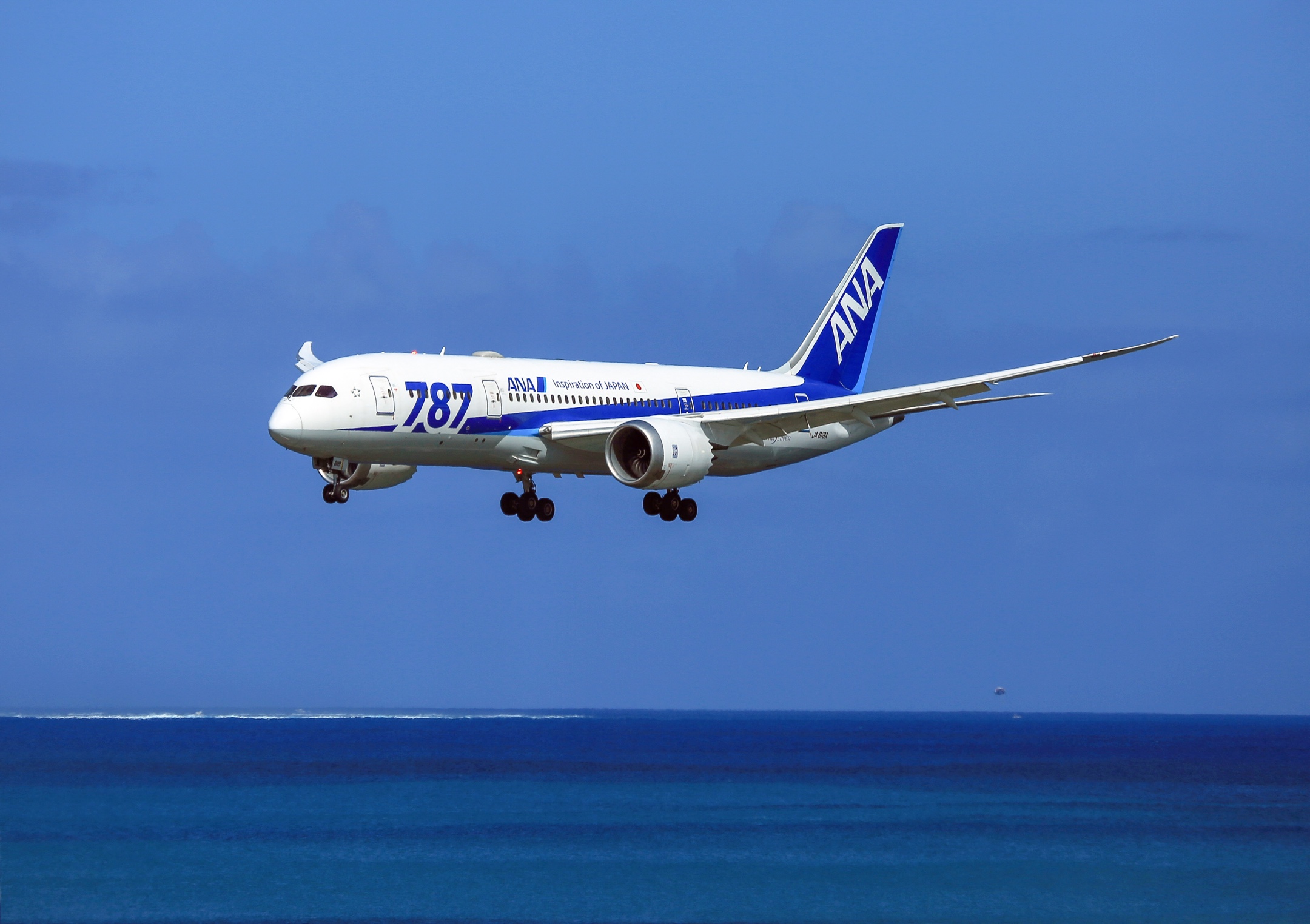 旅拍日本冲绳那霸国际机场的各型民航客机