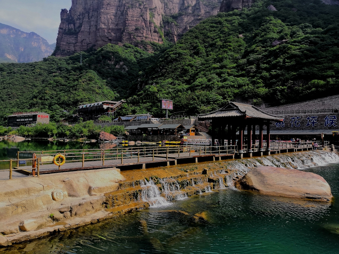 河南新乡宝泉桃花山庄