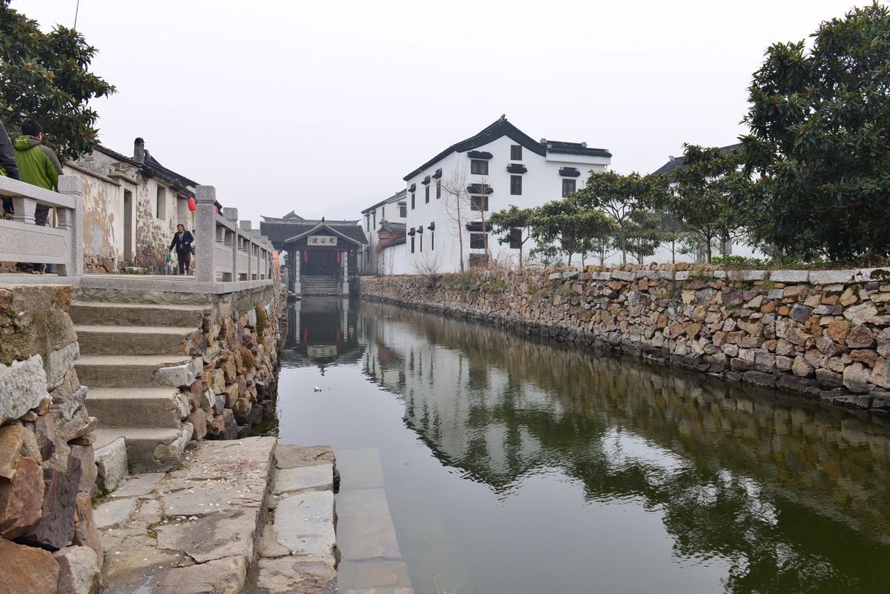 陸巷古村,位於蘇州吳中區東山太湖之畔,