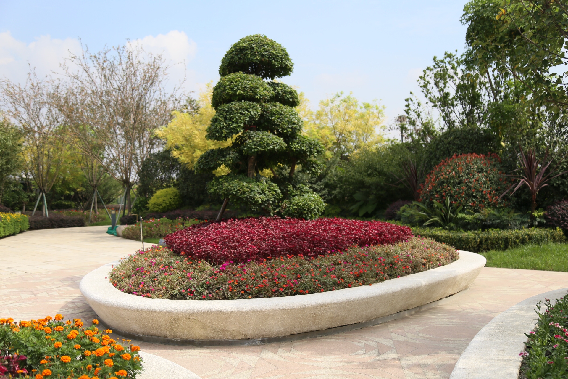 成都市大悦城层层楼台花园密布