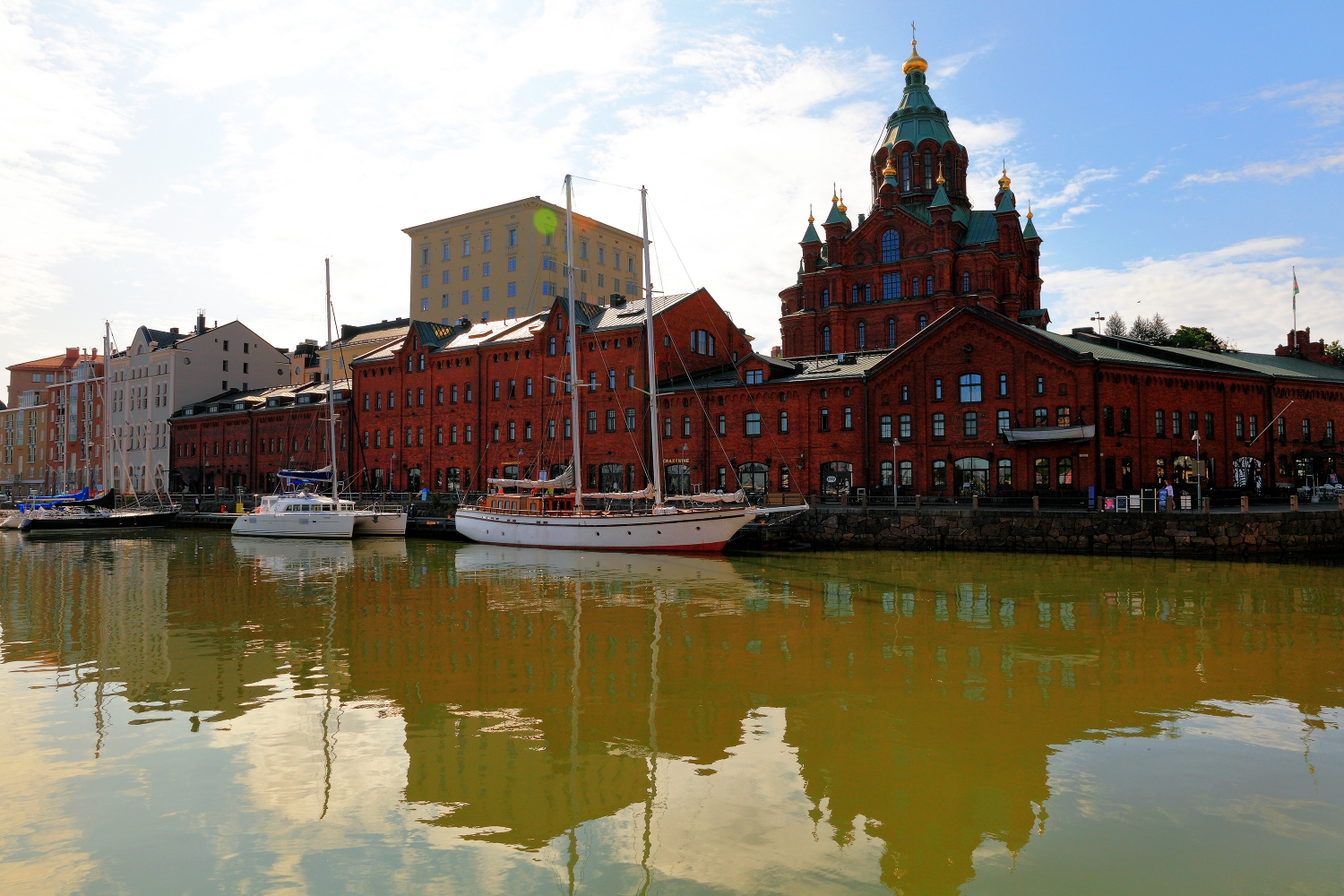 赫尔辛基城市风光赫尔辛基港湾风光芬兰堡军事要塞自贸市场《我们会说