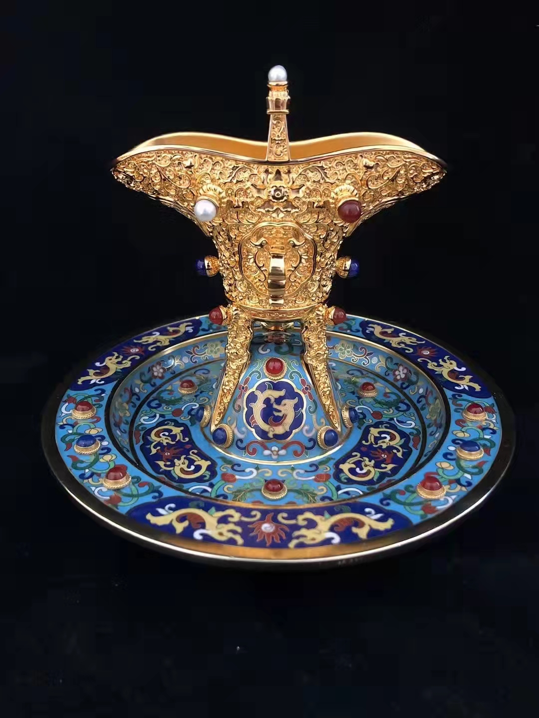 江山永固杯运用花丝镶嵌景泰蓝工艺收藏价值高