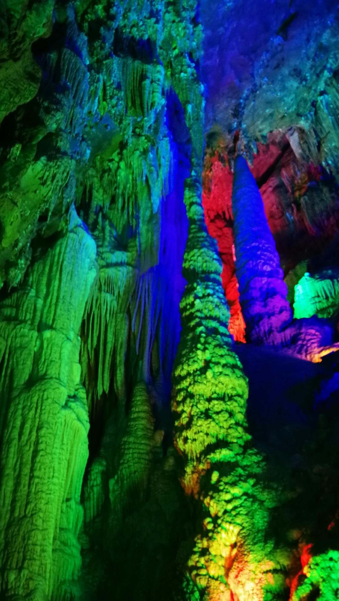 多彩贵州魅力松桃潜龙洞