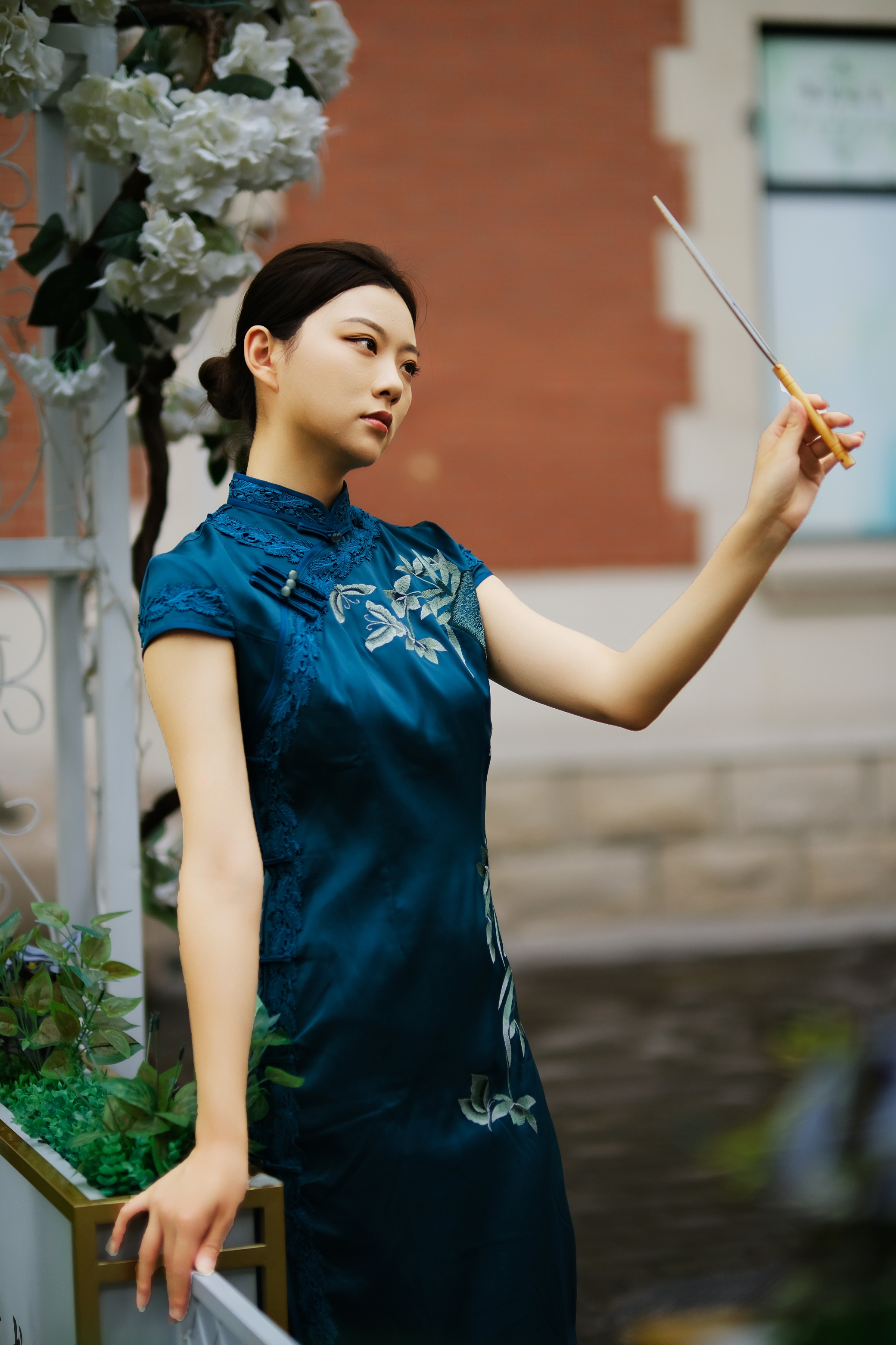 《穿上旗袍的女孩》出境:乐乐.指导:宋洪涛.组织:盛大.