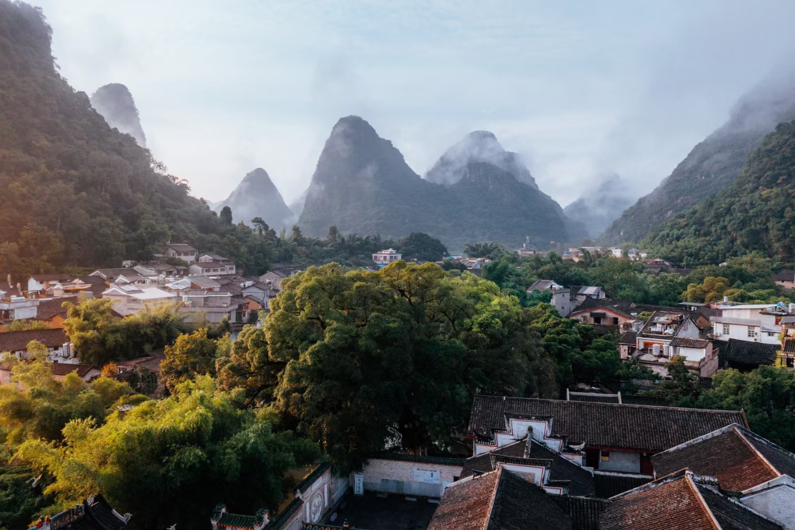 万水千山壁纸图片