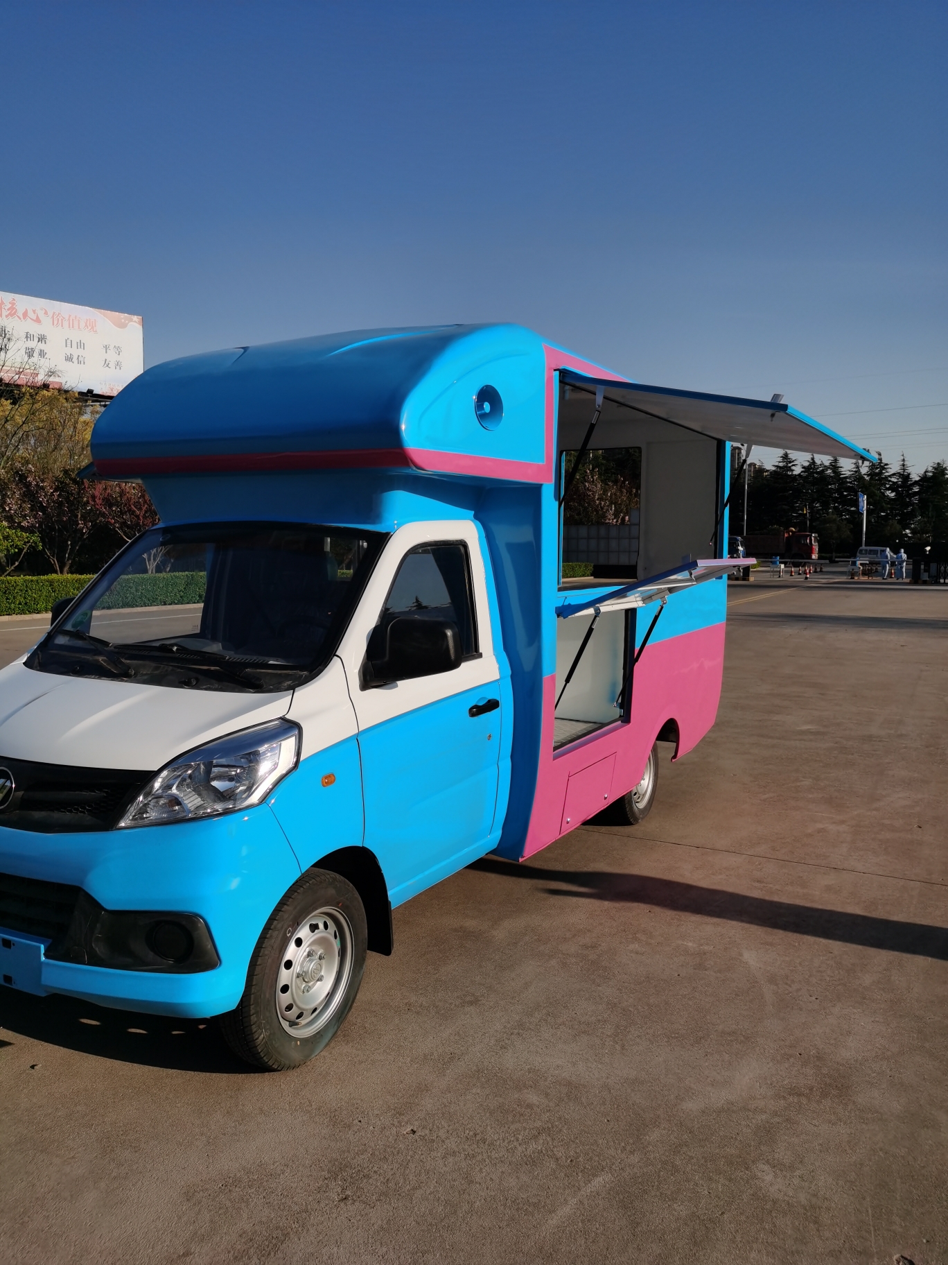 福田祥菱售货车助力中国地摊经济