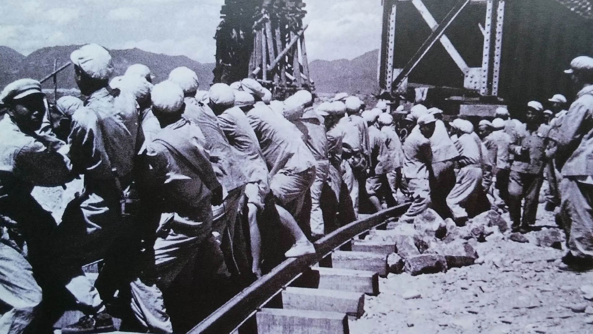 远山在召唤—献给铁道兵作者:陈军朗诵:牧秋