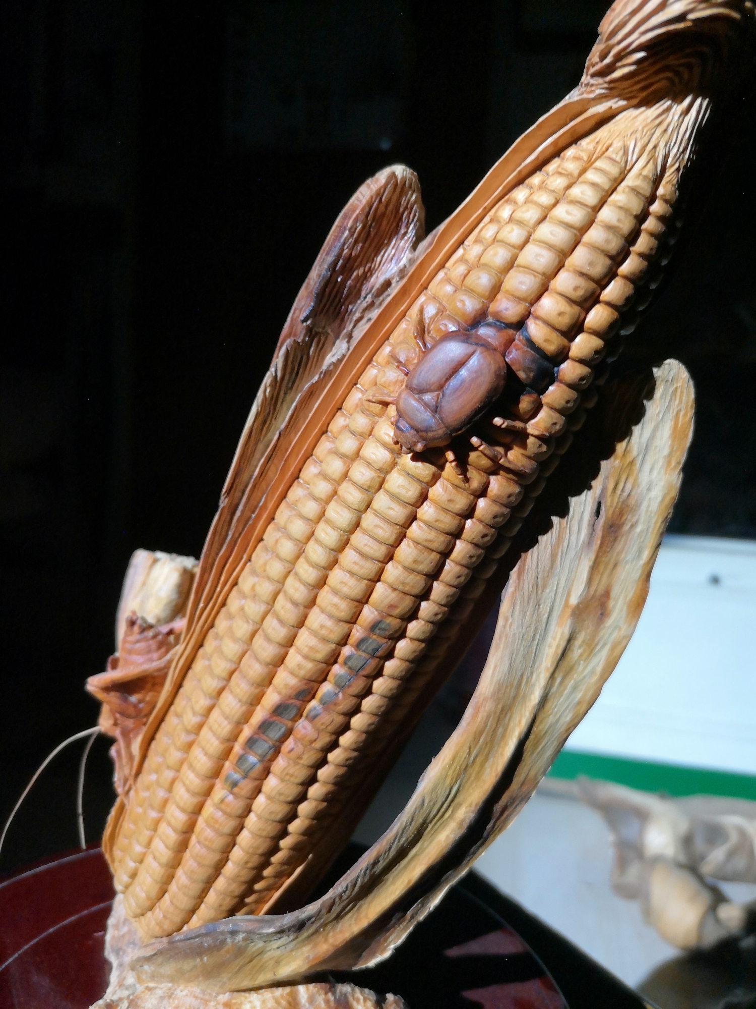 木雕蝈蝈玉米