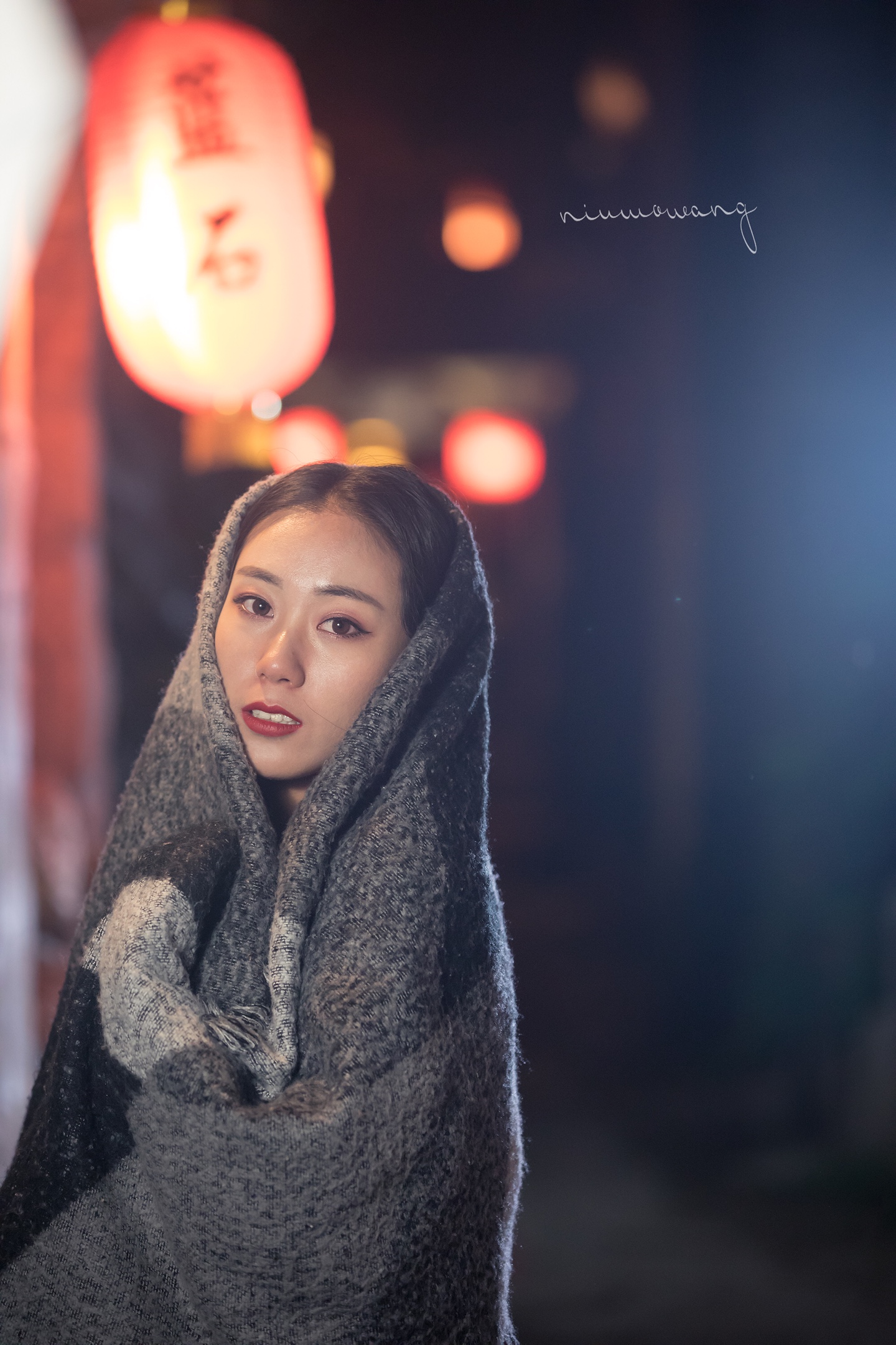 人在灯火阑珊处