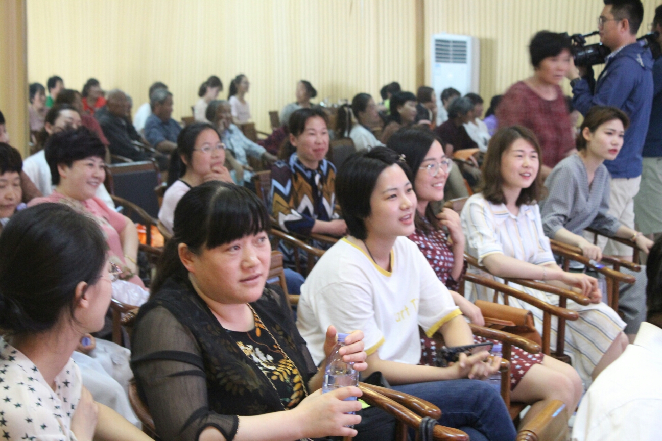 巾帼好声音走进姚集镇高党社区睢宁县妇联巾帼好声音首场巡讲活动暨