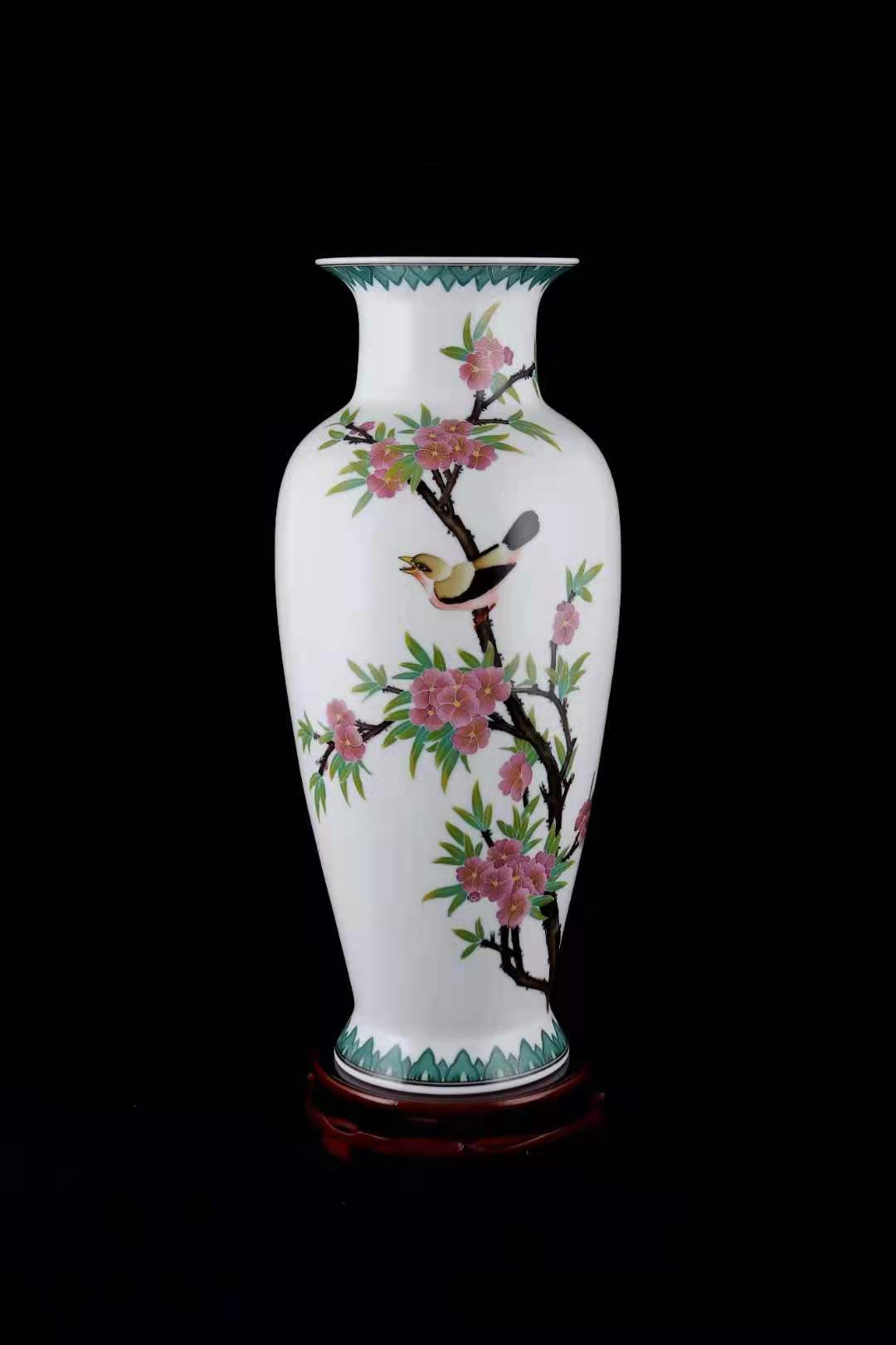 陈文大师作品毛瓷釉下五彩水点桃花鸿运当头观音瓶共同缔造时代珍品