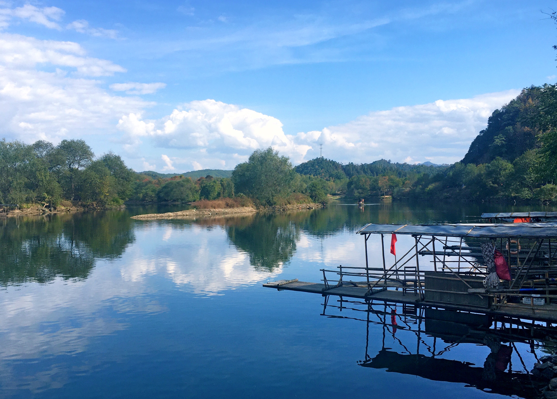 《月亮湾》2019年11月24日摄于江西省婺源县月亮湾(手机版)