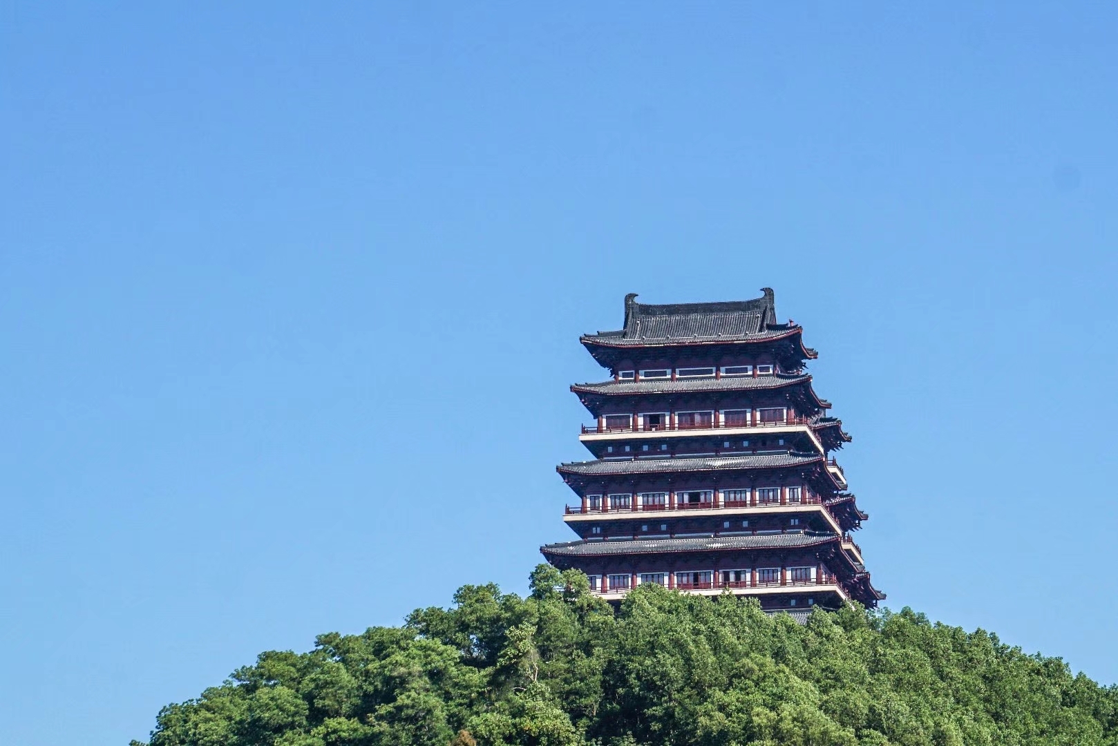 儋阳楼总投资约1亿元的儋阳楼,由市文化旅游产业发展有限公司建设,是
