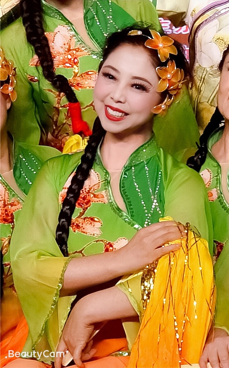 舞蹈在希望的田野上编导李春燕苏娜表演吴南萍俞春阳高勤芳等