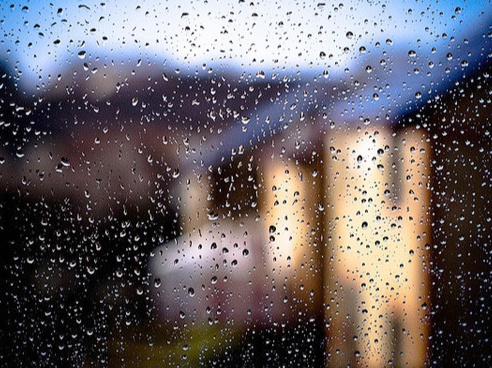天空下起了小雨