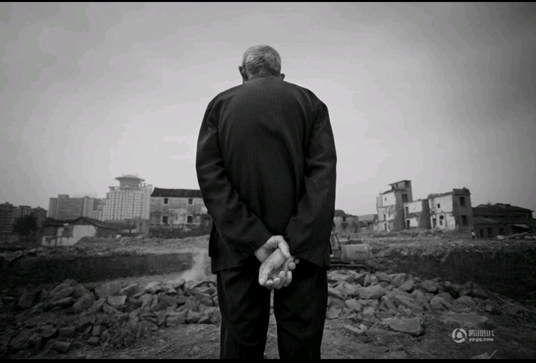 心中,那父亲的双肩