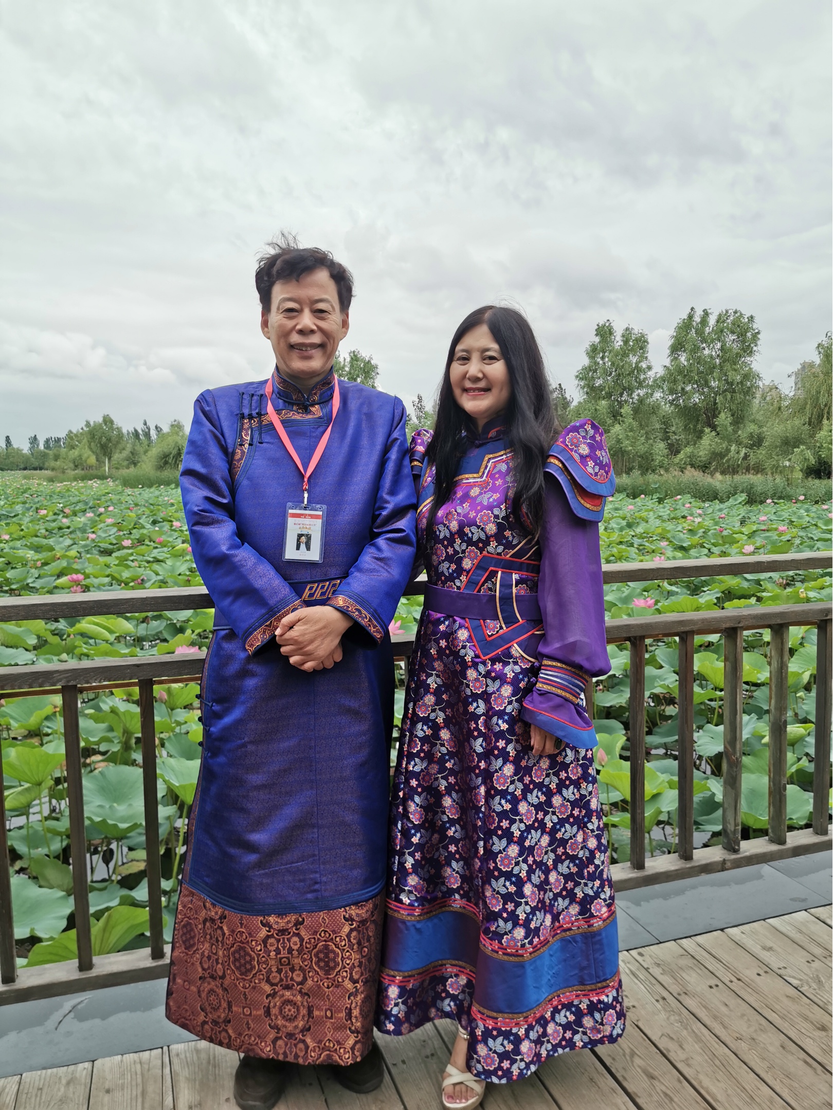 裁剪到了這裡遼河公園屬於通遼市科爾沁區我是今天掉入詩眼的一隻坐井