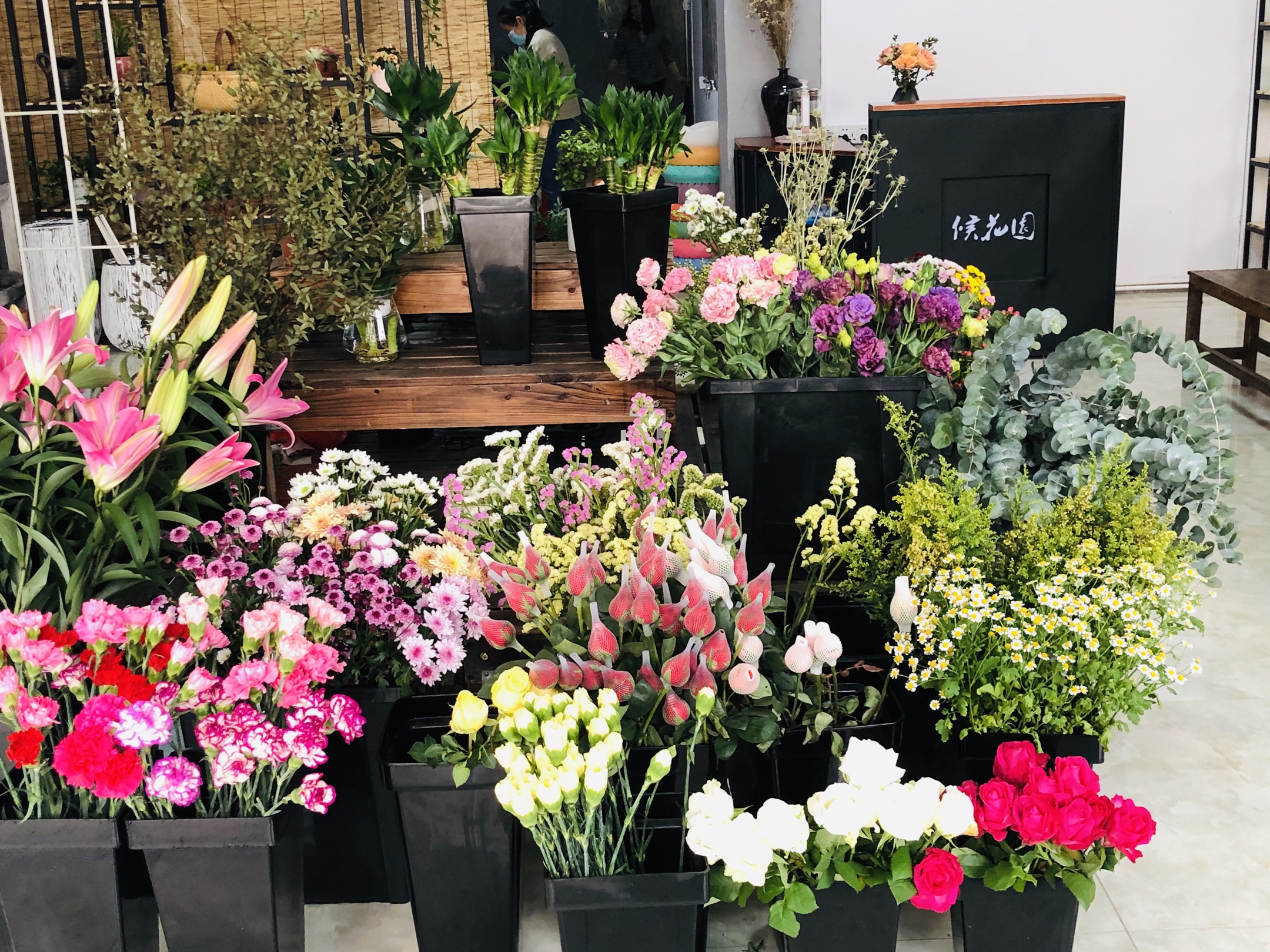 花店,不仅仅是一个买卖鲜花的场所.