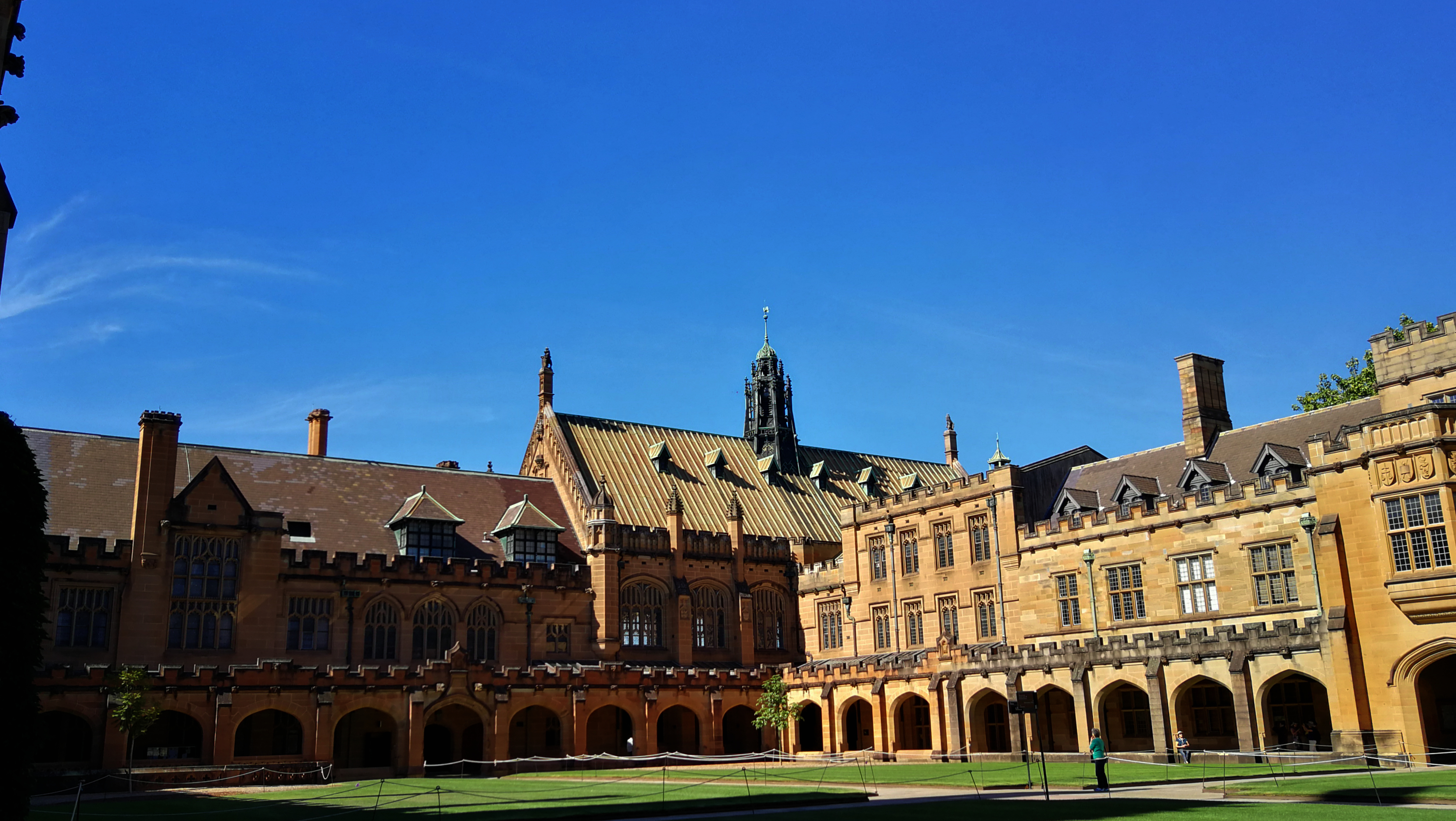 古老的南半球牛津--悉尼大学.承载着厚重历史的古建筑.
