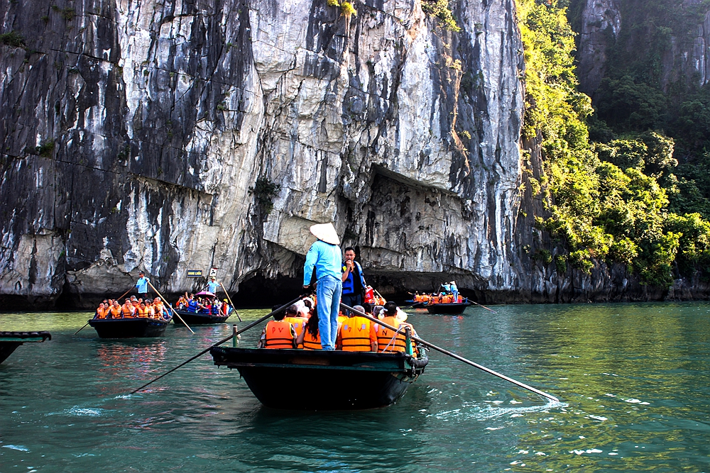 越南北海之旅下龙湾月亮湖一处绝色风景