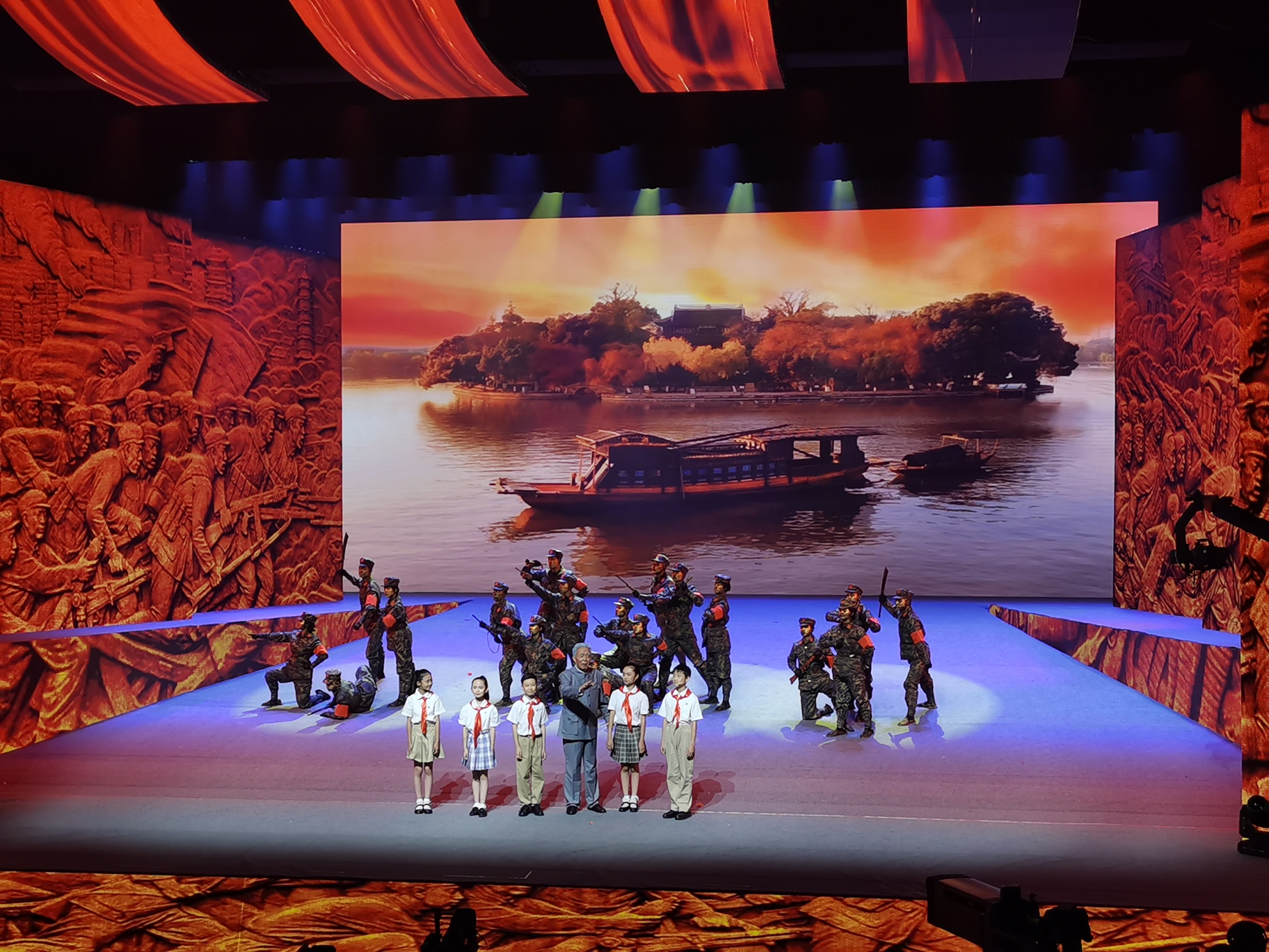 陕西青少年庆祝建党百年文艺晚会暨百佳诗歌颁奖仪式