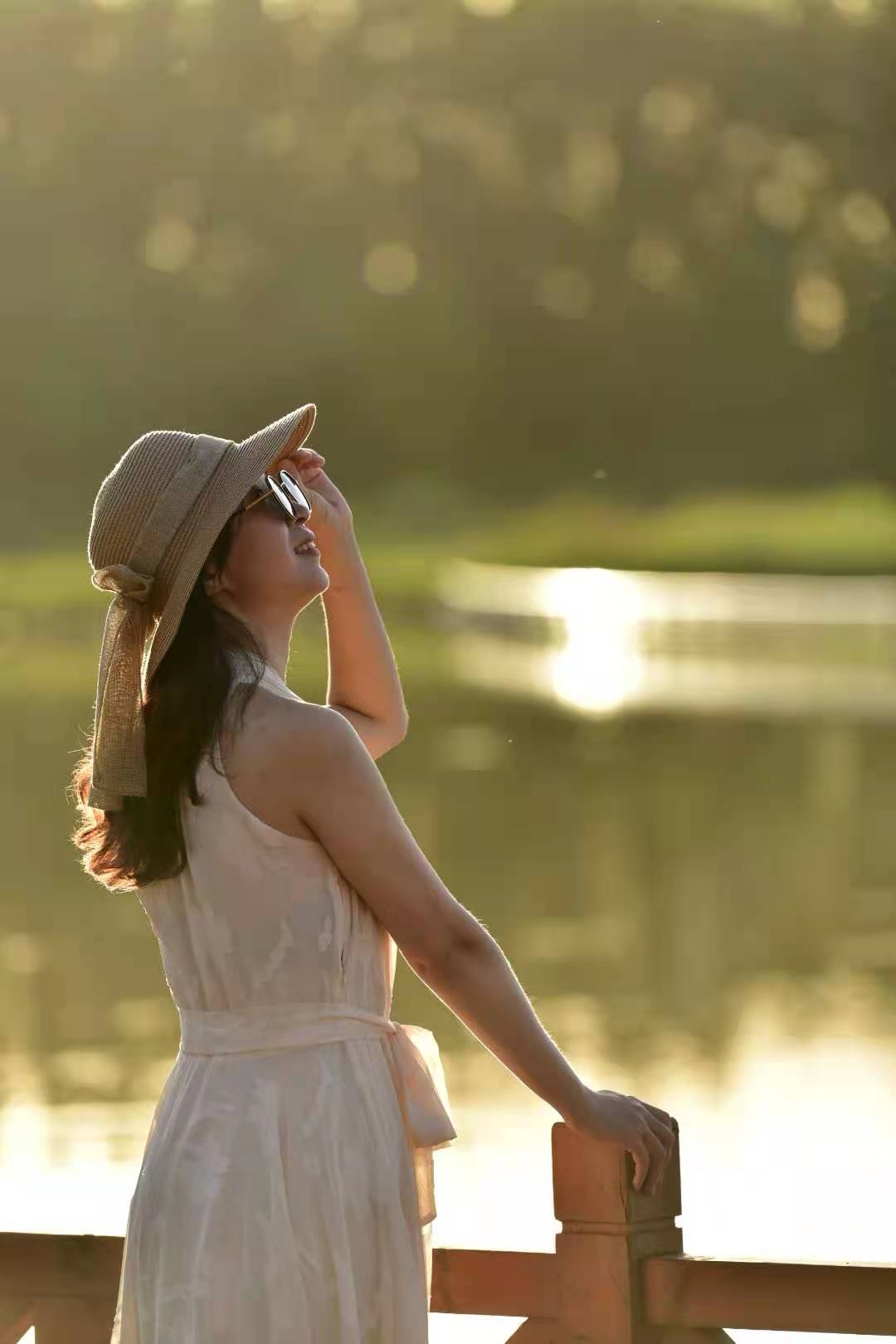 五月的希望出境模特:李燕丽作者:碑林路人