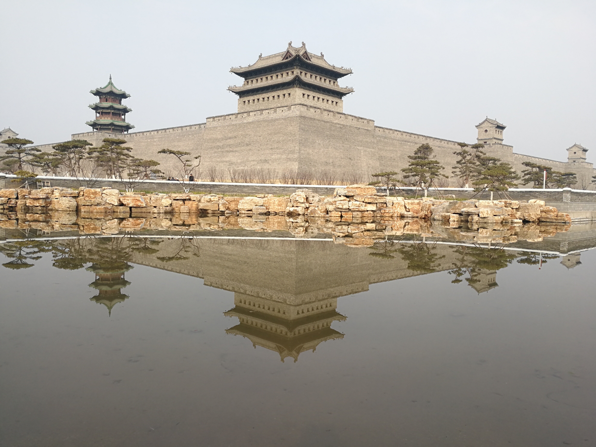 慢游刚刚建成开放的太原古城公园