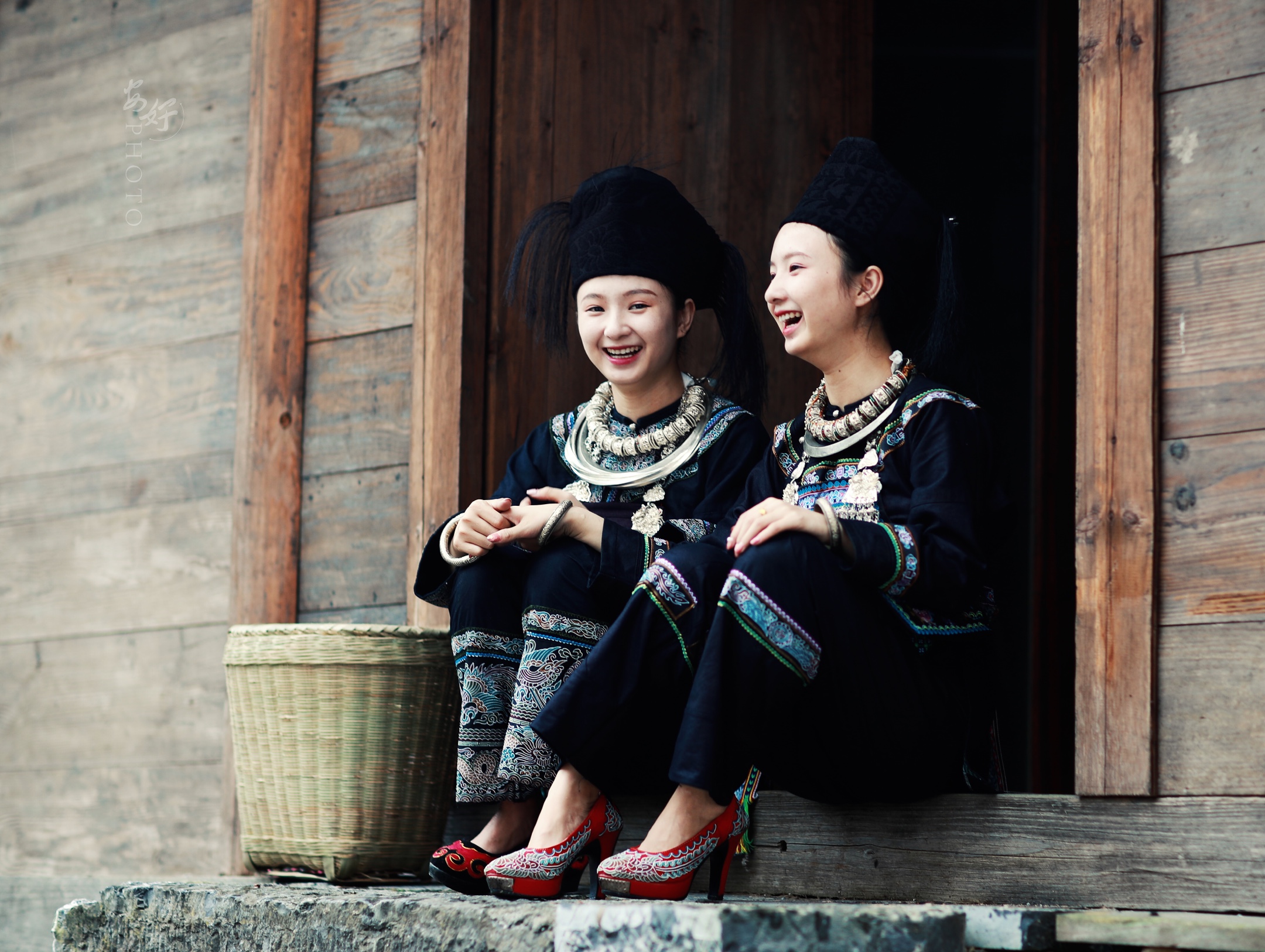 荔波摄影协会水旅姑娘拍摄活动出镜孪生姐妹摄影安好场景水甫水族寨
