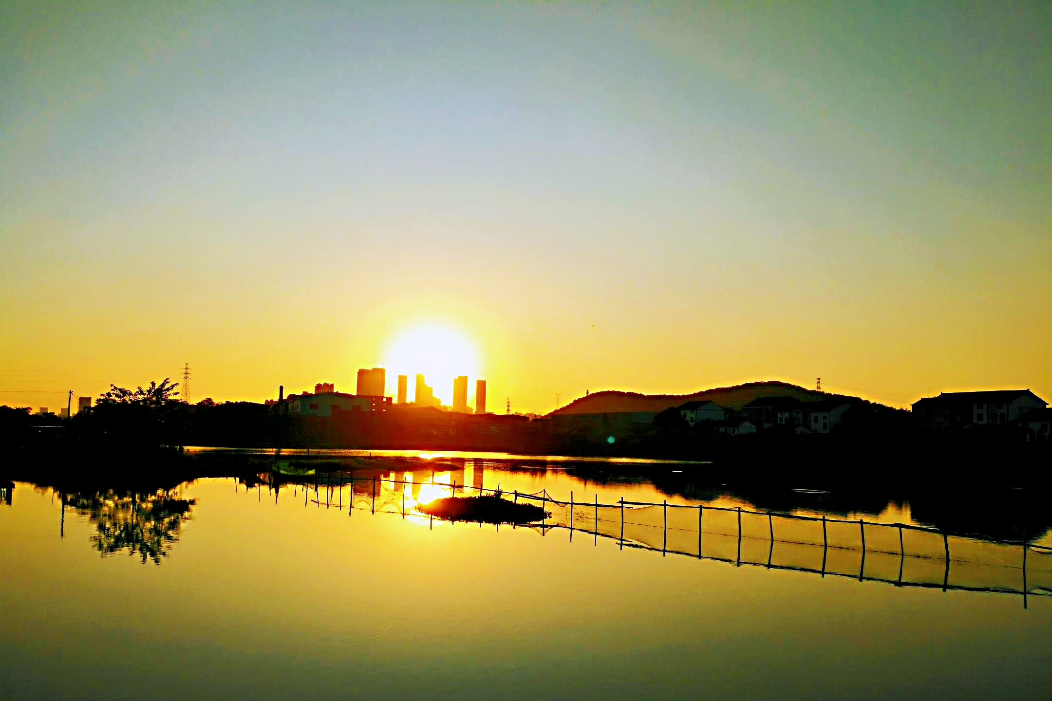 阳光下的美景【原创首发】