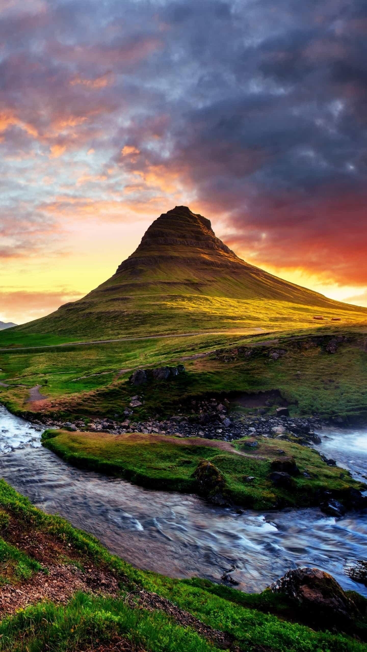 5.12日上午十点, 在内蒙古.呼和浩特市. 莫尼山隆重拉开序幕