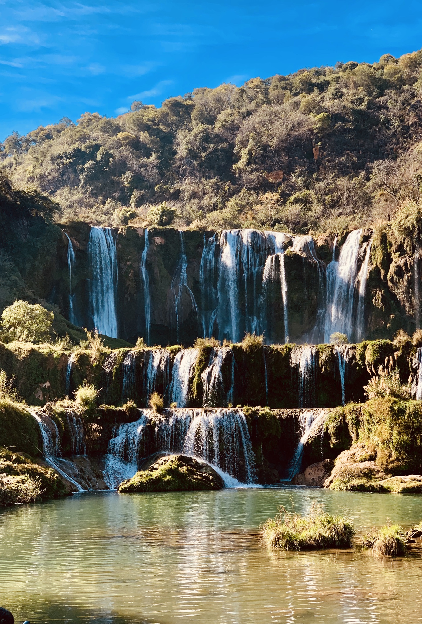 以车会友七彩云南过大年手机摄影
