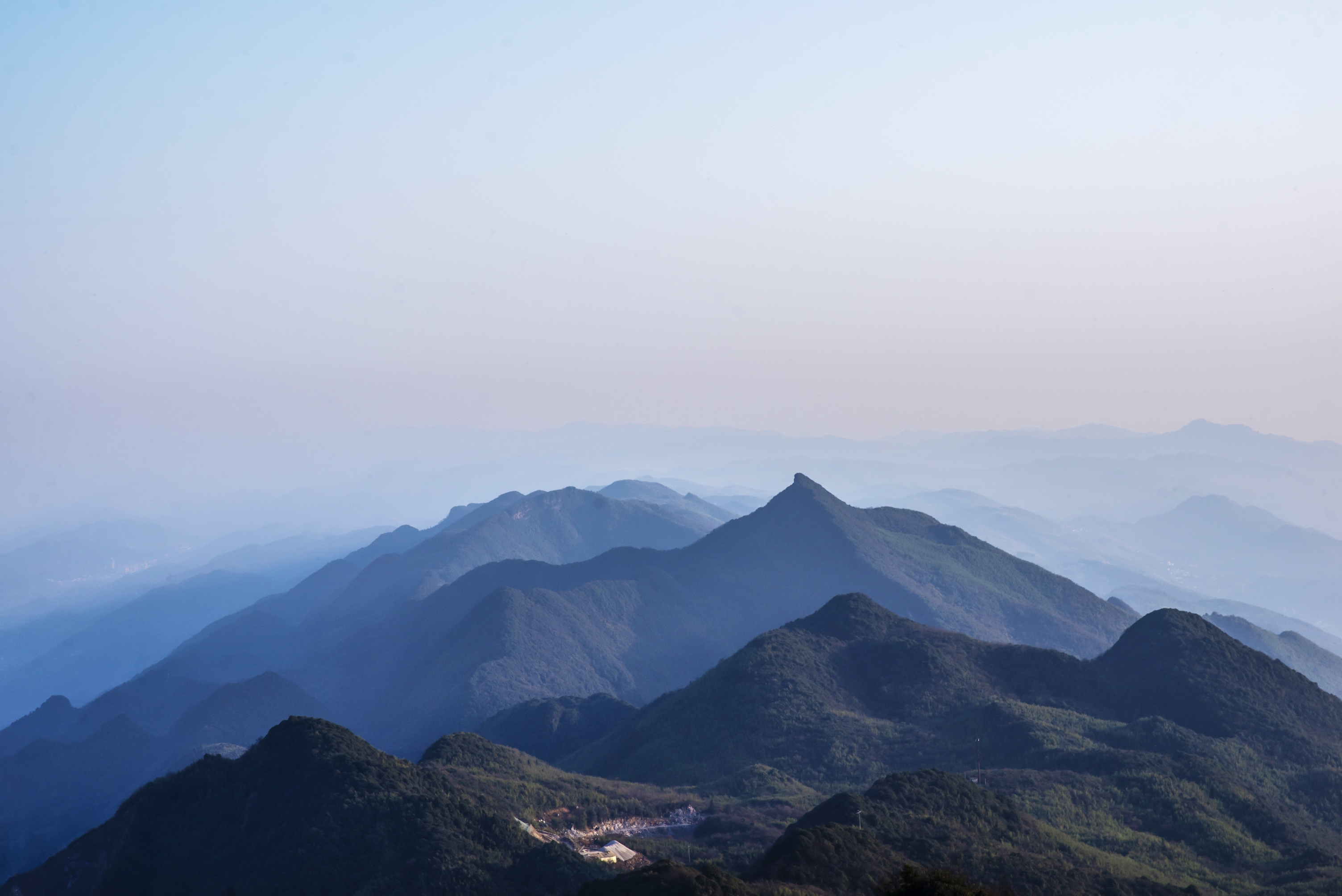 日出华蓥山