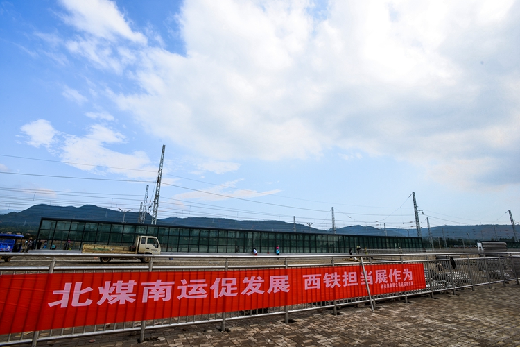 浩吉铁路第二大站灵宝东站