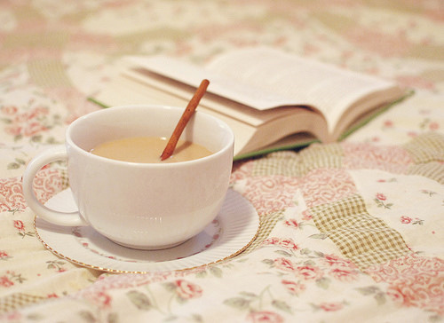 一本书一杯茶 真实图片
