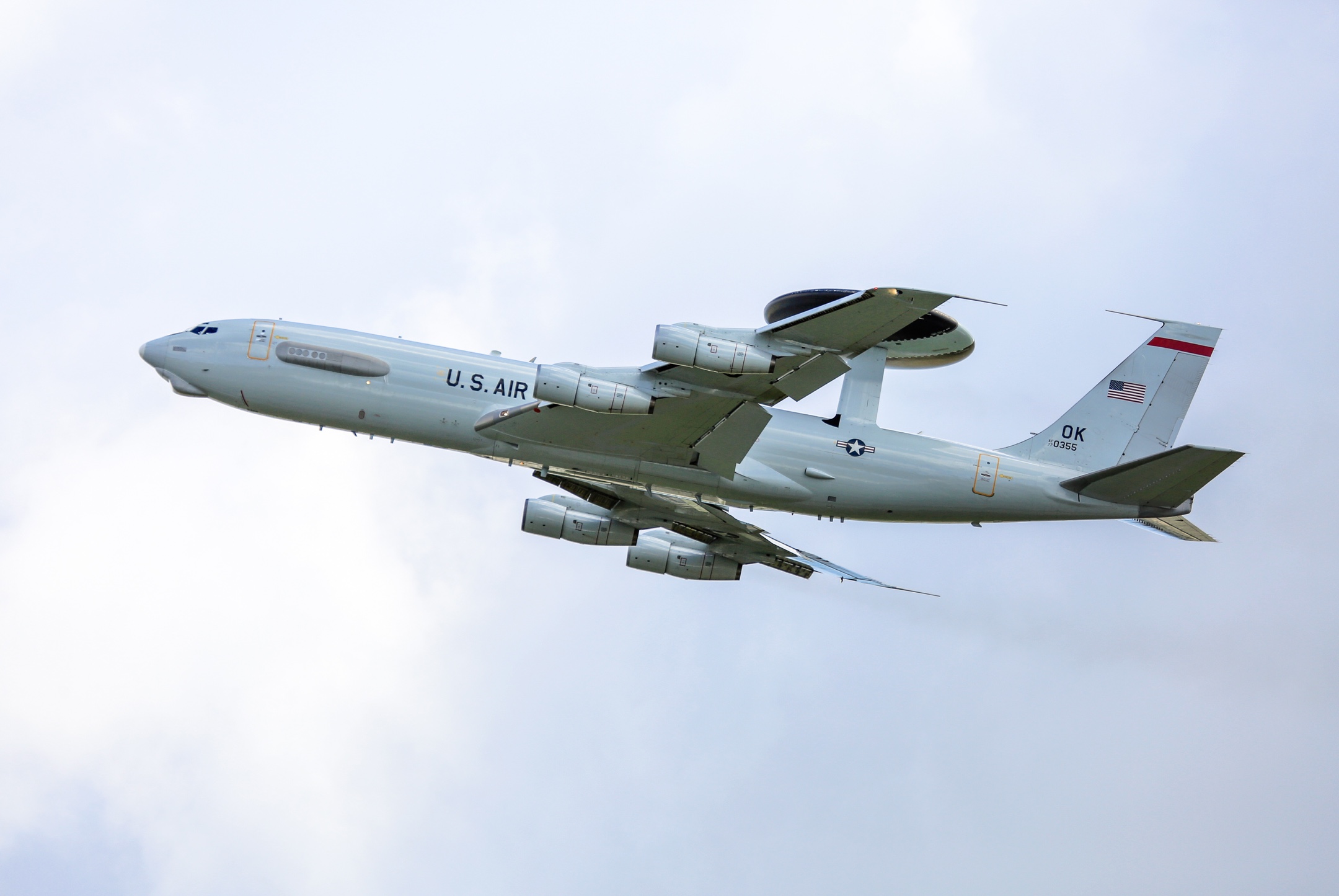 美国海军p-8a"海神"型反潜巡逻机,美国自2013年开始在嘉手纳部署p-8a