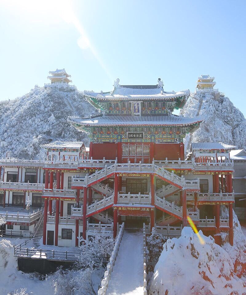 搬来瑶池入圣地