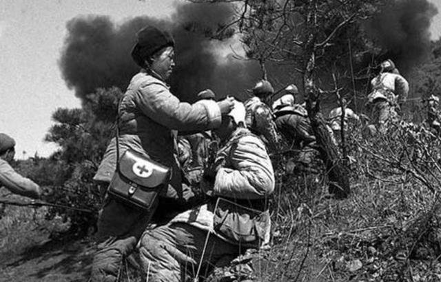 和平鸽飞翔鸽哨伴足音《足音》二一面心鼓任足音敲响盼呀盼只盼将鼓面