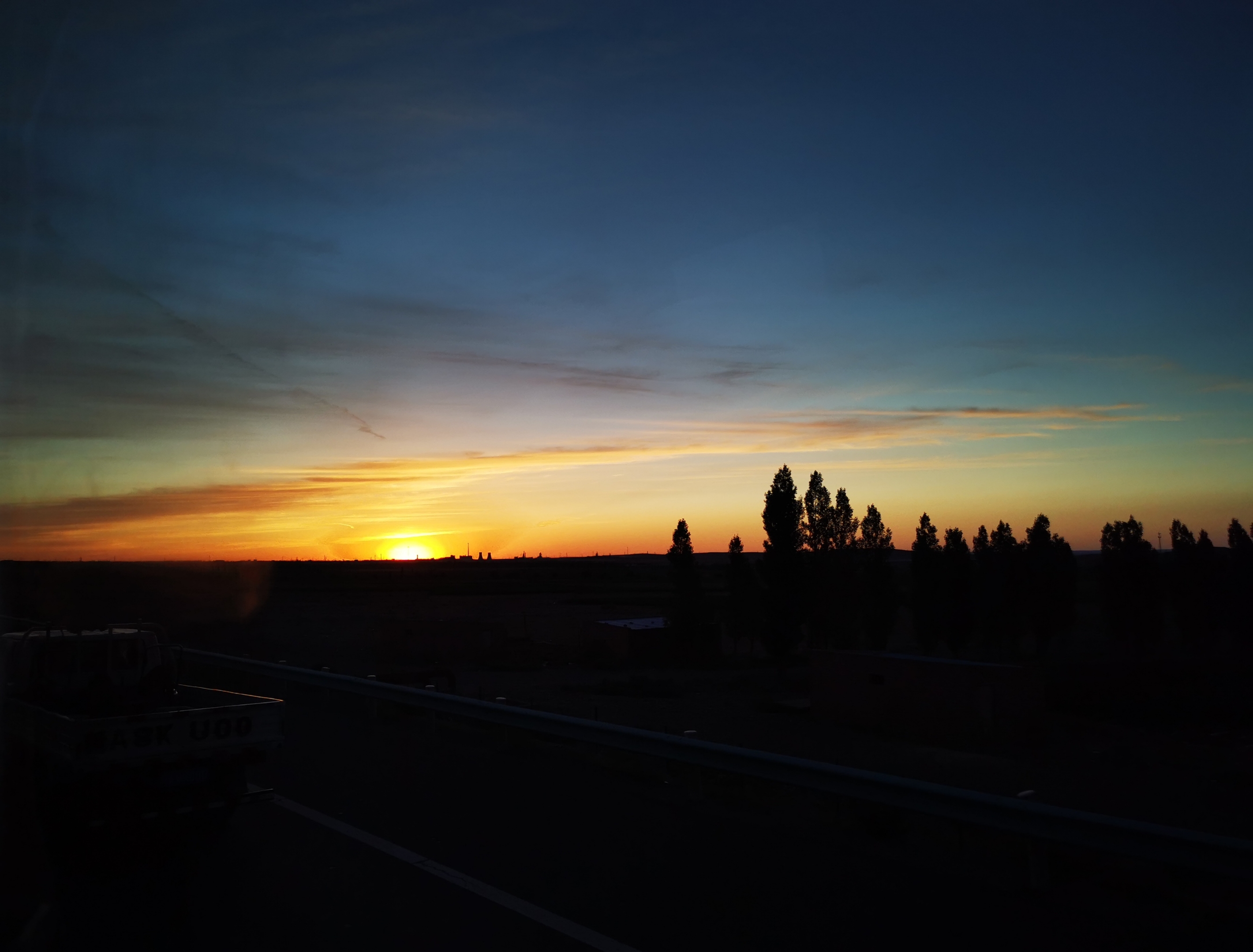 夕阳无限【首发】