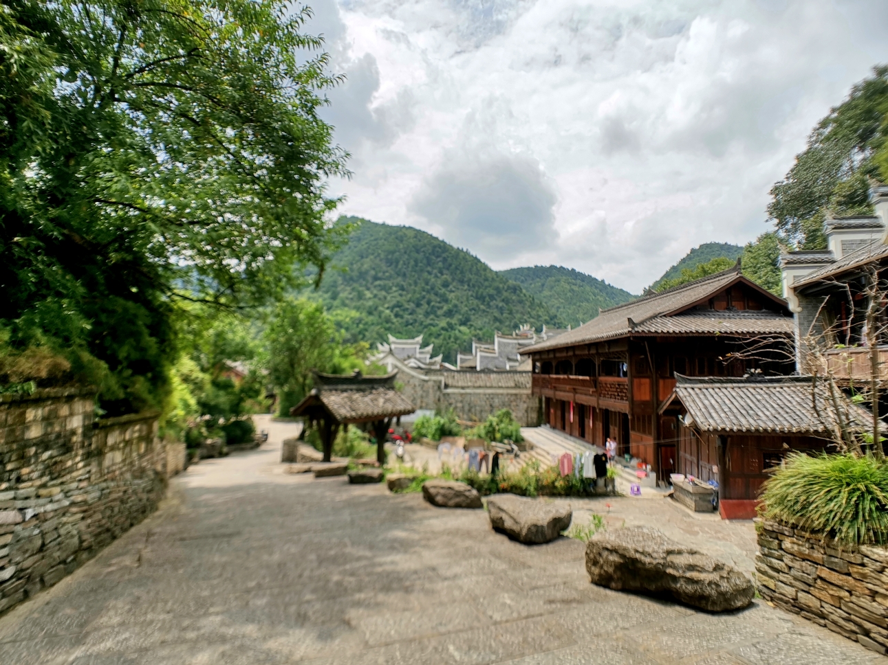 状元故里街道和建筑状元故里塔山其实,麻江县高枧村的清朝状元夏同龢
