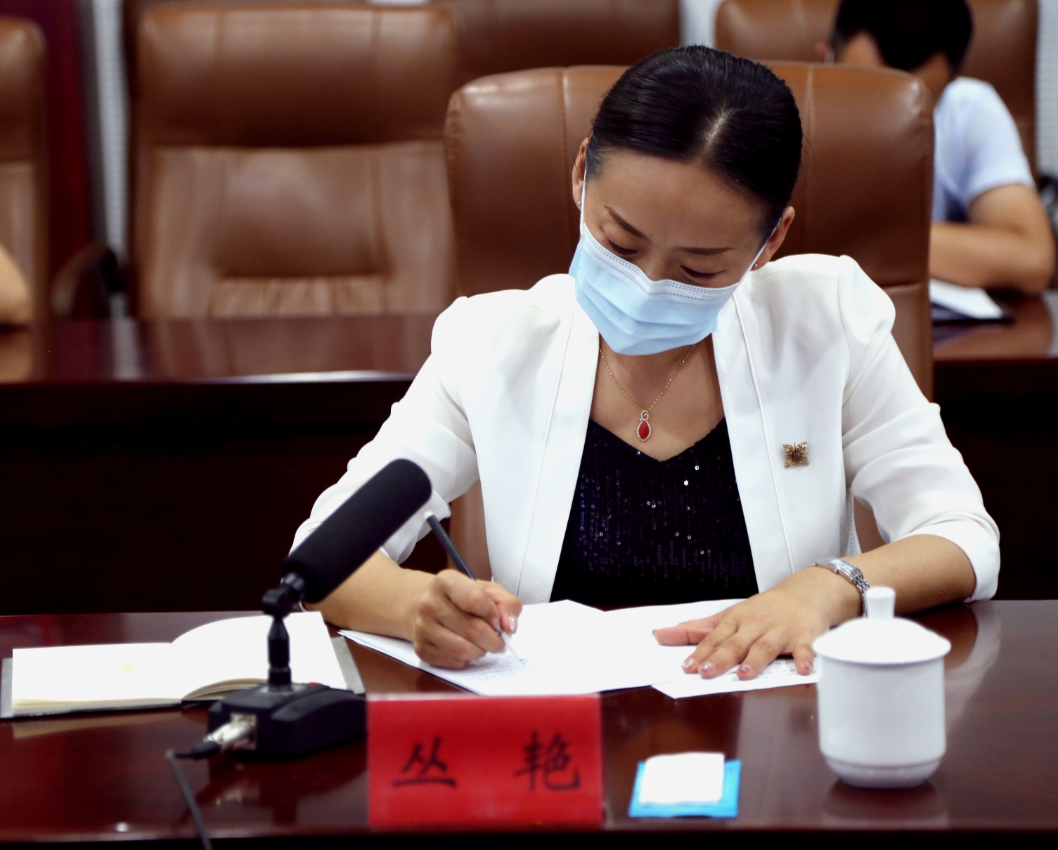 党委书记,政委丛艳表示:"全团疫情防控工作持续向好,生产生活秩序加快